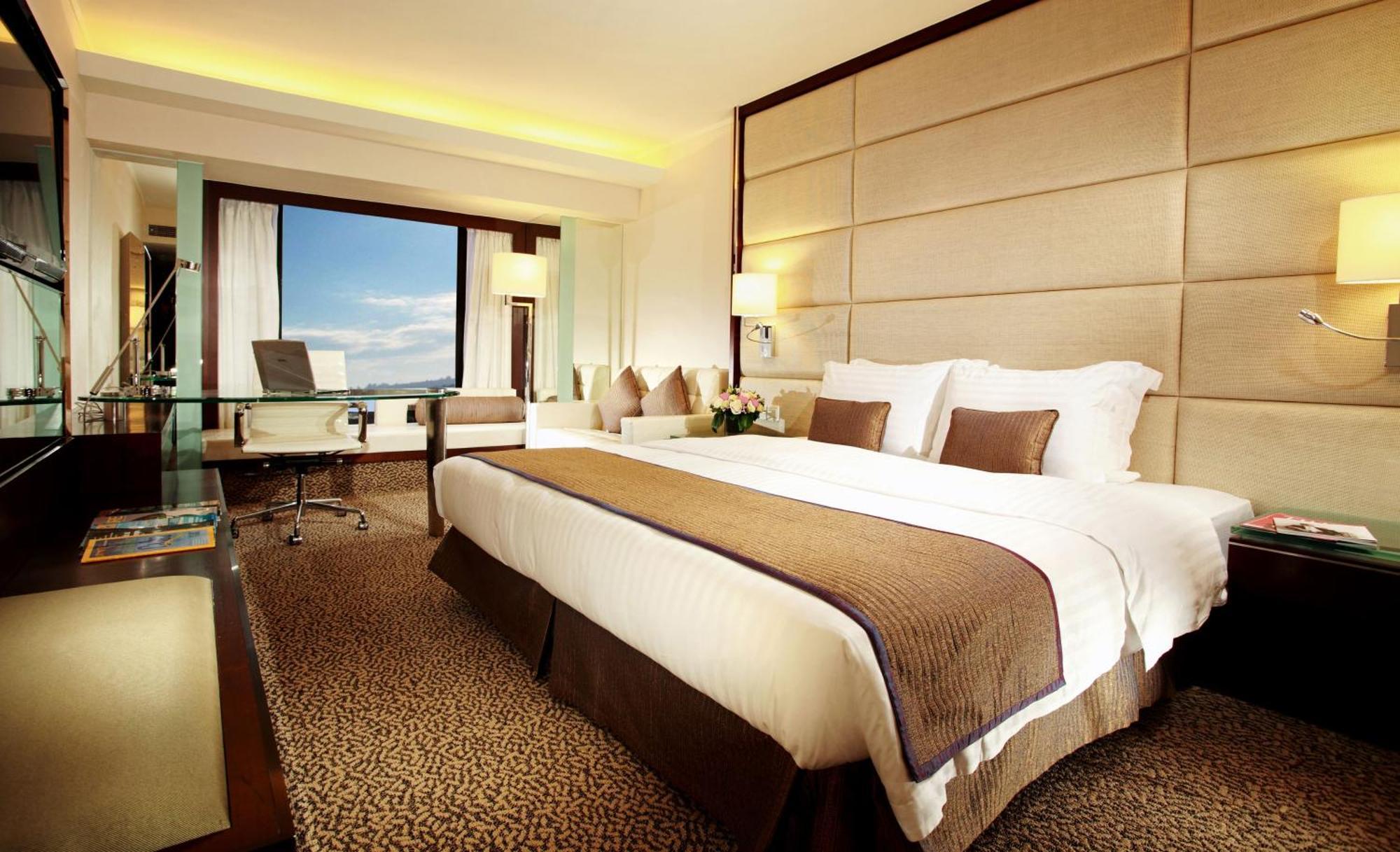 Deluxe Room,1649877239:JPEG