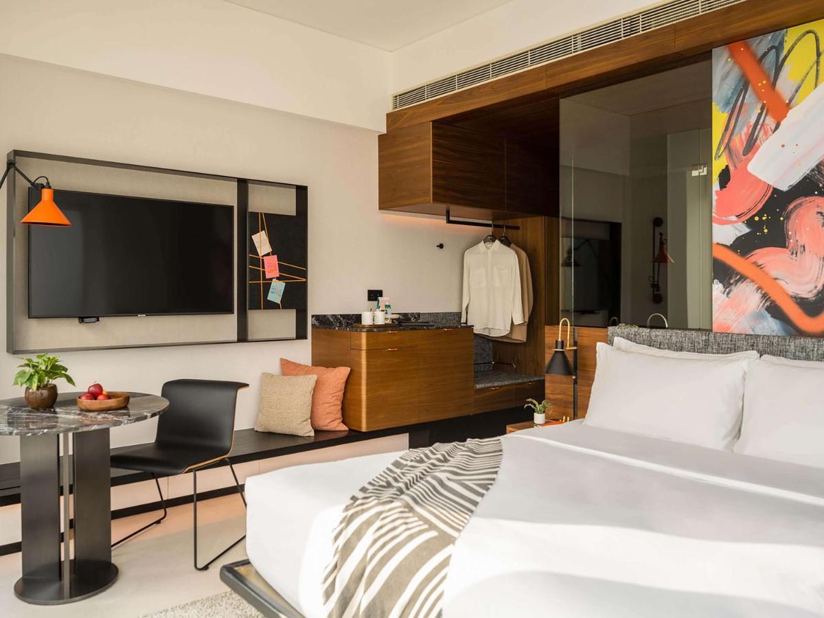 Urban Corner Queen Room,1303242745:JPEG