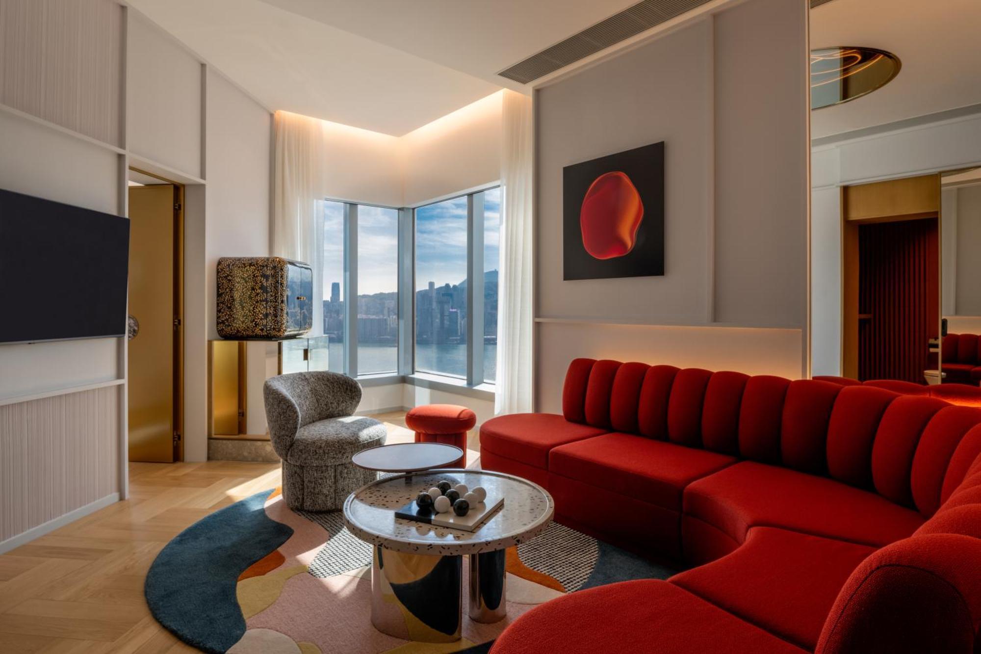 Harbour King Suite