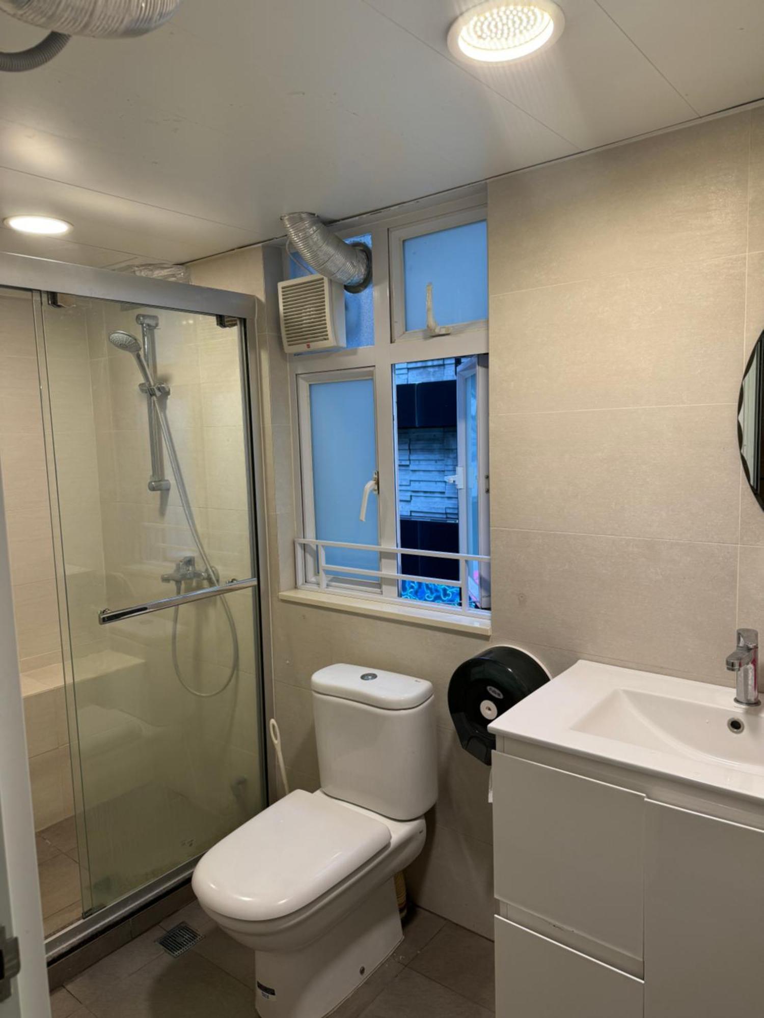 Bed in 4-Bed Male Dormitory Room,1596136484:JPEG