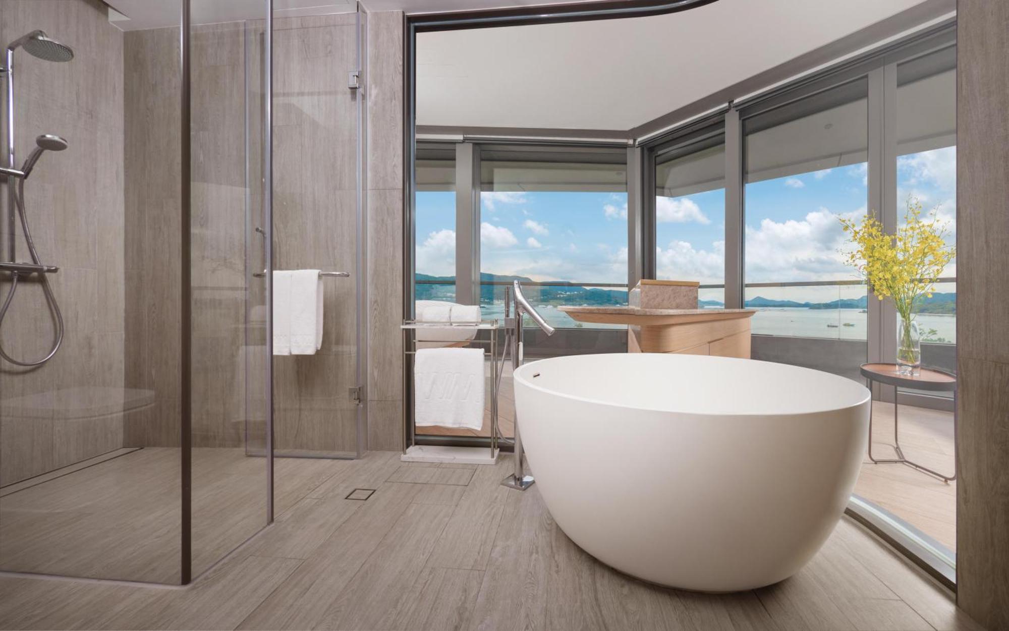 1 Suite King con balcón con vistas al mar