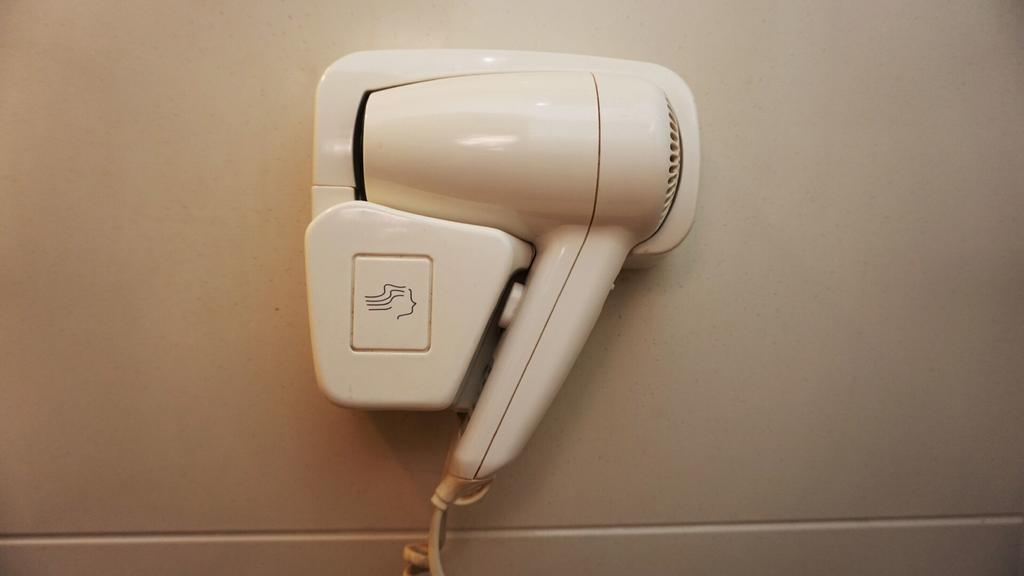 Twin Room,1715441285:JPEG