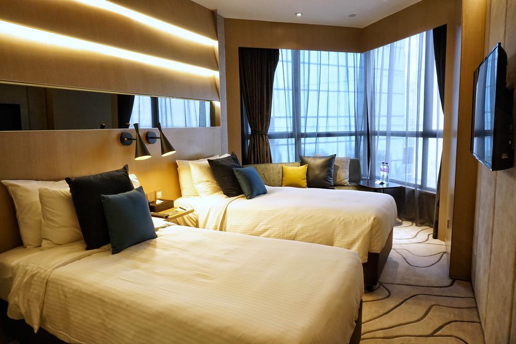 The Optimum Floor Premier Plus Room,632222445:JPEG