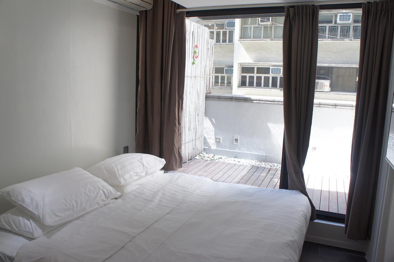 Chambre Lit Queen-Size avec Balcon
