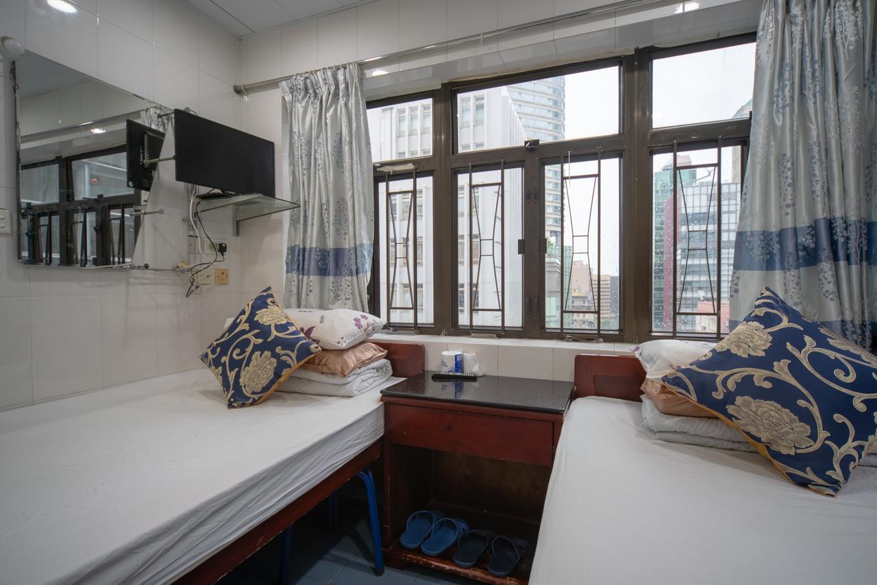 Vierbettzimmer mit 2 Doppelbetten