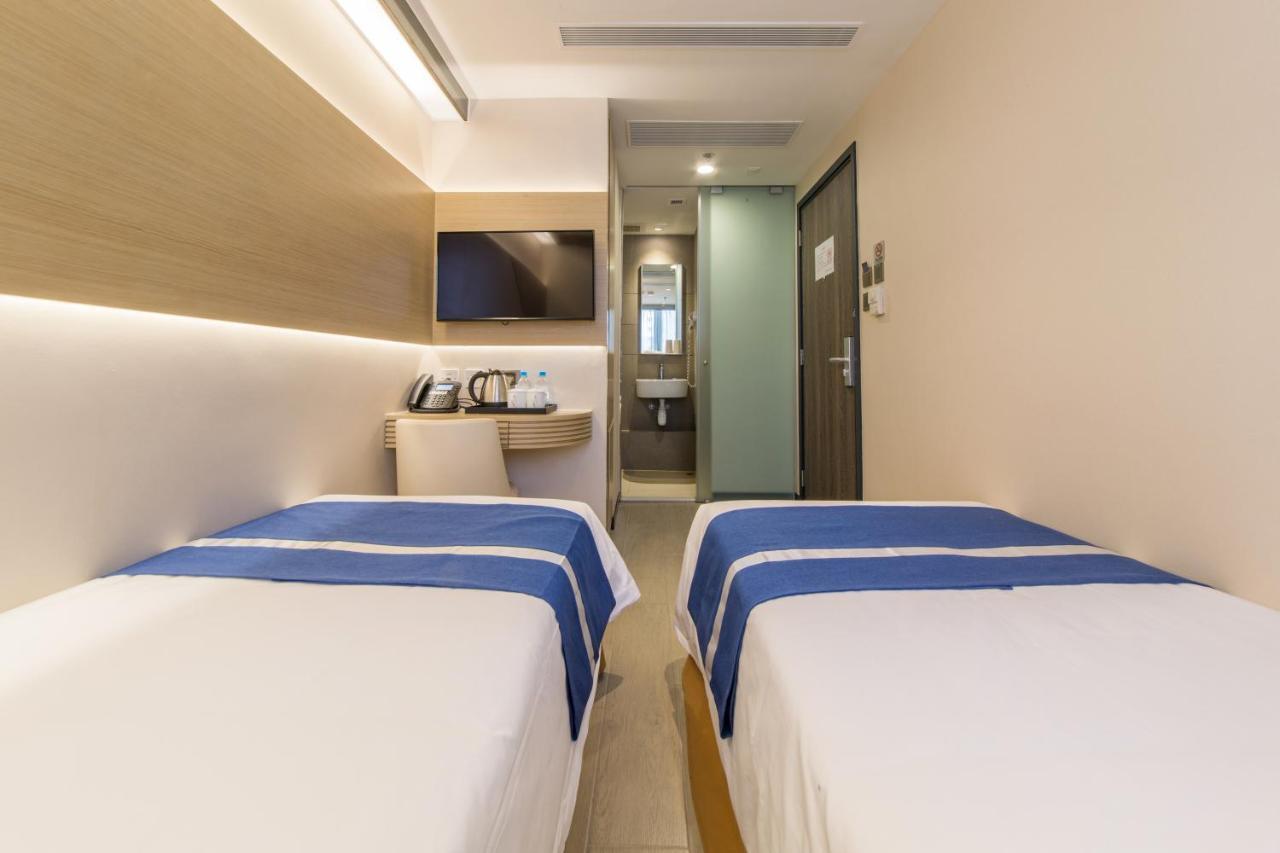 Twin Room,956677330:JPEG