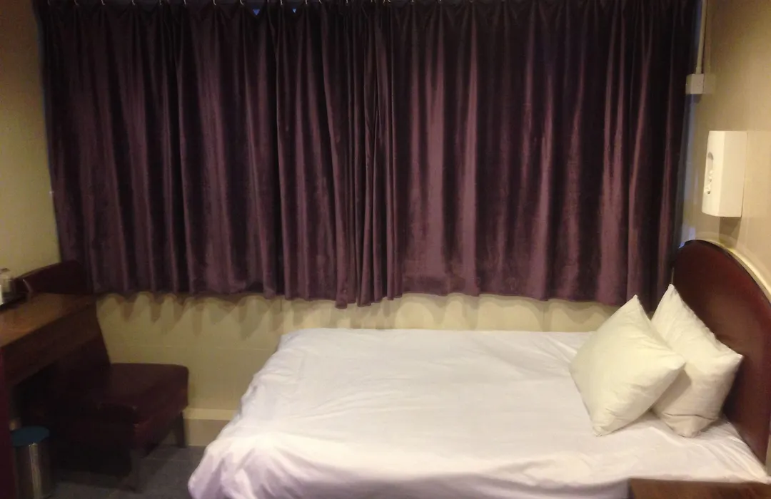 Kowloon Youth Village Tsim Sha Tsui 九龙青年公寓-1