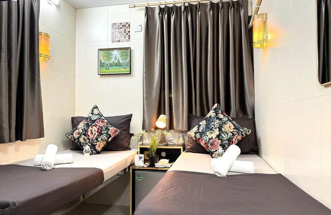 International Inn-1