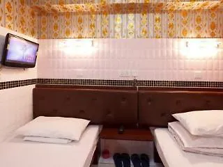 The Hong Kong Jiang XI Guesthouse-1
