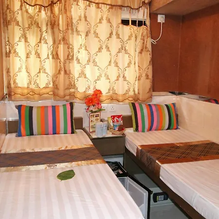 Temple Street Hotel-3