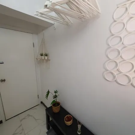 *New Listing*Cozy Flat Mtr Central Soho Lkf Sw-3