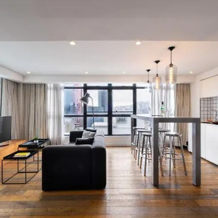 Hmlet Austin Avenue-2