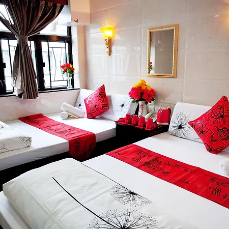 Paris Guest House, 10 E4-2