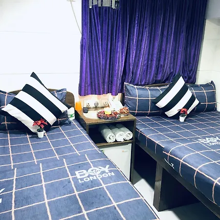 Premium Lounge-2