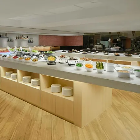 Courtyard By Marriott Hong Kong-2