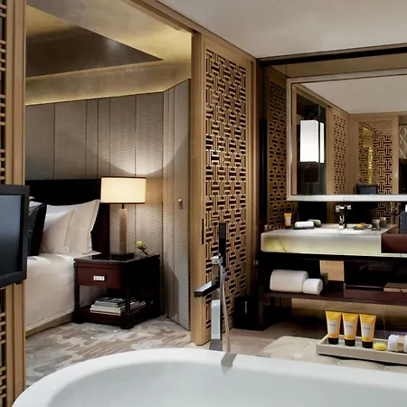 The Ritz-Carlton, Hong Kong-3