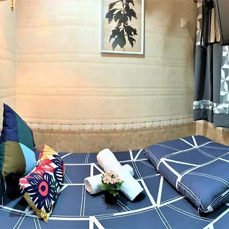 I Top International Guesthouse-3